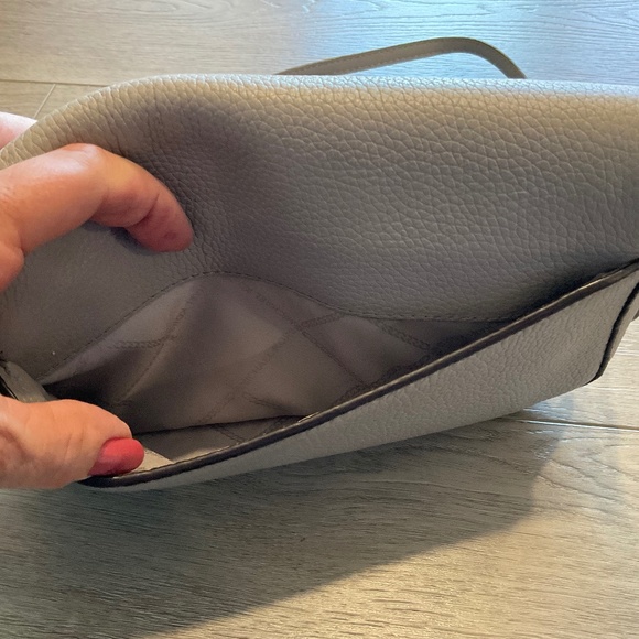 Michael Kors Crossbody Bag Greige Pebble Leather - Picture 6 of 15